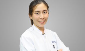 ทพญ.อัจฉรี เจษฎาอรรถพล (Dr.Atcharee jassadautthapul) (White Teeth Dental Clinic)