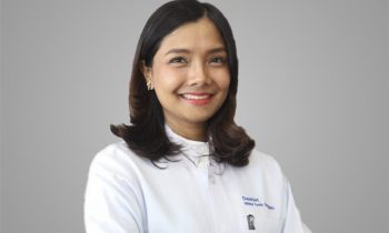 ทพญ.จรีพร ศรัทธาสุข Dr.Jareeporn Satthasuk (White Teeth Dental Clinic)
