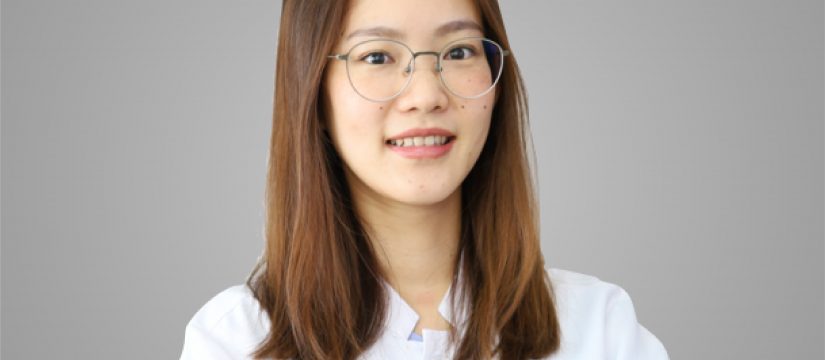 ทพญ.สิริณัฐ จุลจิราภรณ์ (Dr. Sirinut Juljiraporn) (White Teeth Dental Clinic)